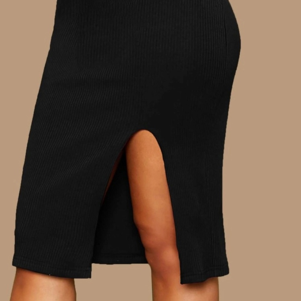 Rib-knit Slit Hen Bodycon Dress Black - Picture 4 of 8